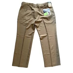 Haggar Dress Pants NWT 40 x 29 travel performance pleated flat front